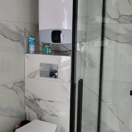 Przytulny Bella Bialy Kamien דירה